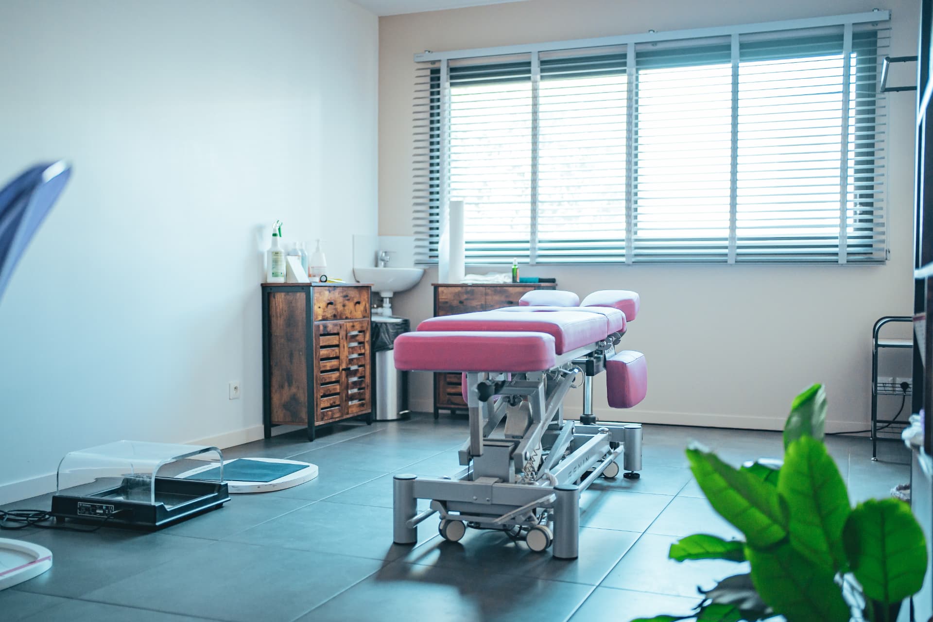 Cabinet de soin équipé pour le bilan postural